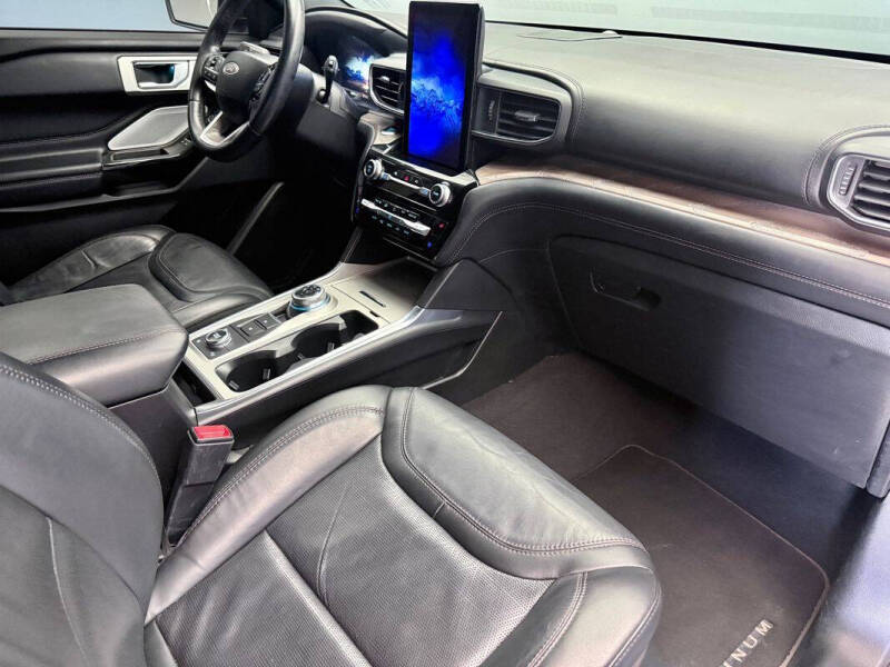 2022 Ford Explorer Platinum