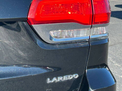 2017 Jeep Grand Cherokee Laredo