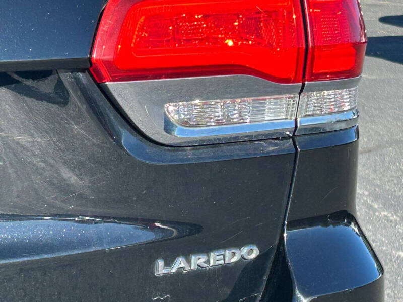 2017 Jeep Grand Cherokee Laredo