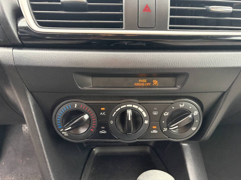 2016 Mazda MAZDA3 i Sport