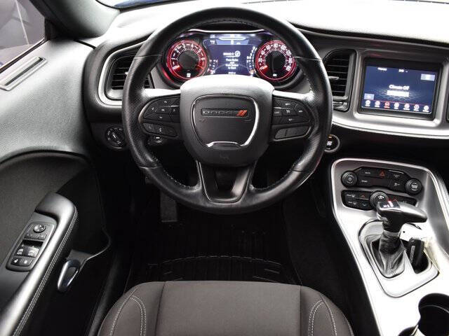 2022 Dodge Challenger SXT