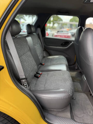 2001 Ford Escape XLS