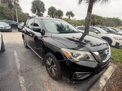 2017 Nissan Pathfinder SV