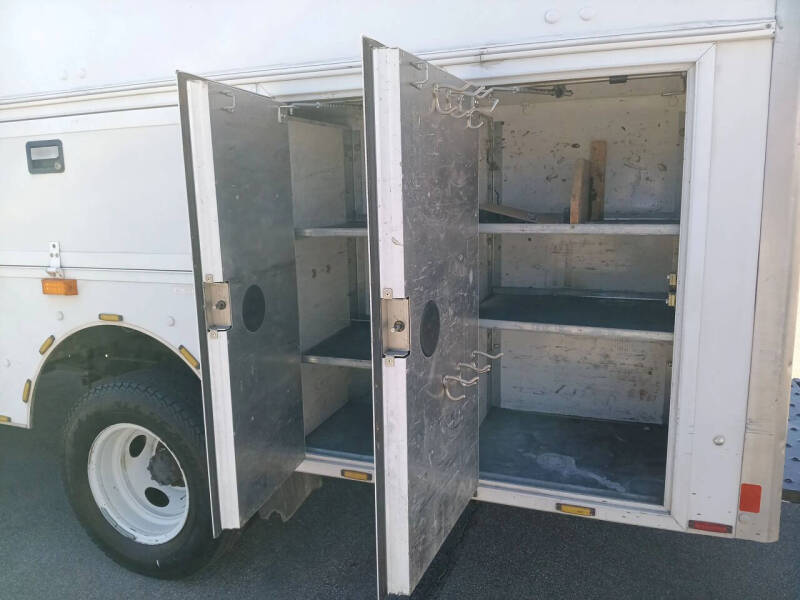 2013 Ford E-Series E-450 SD