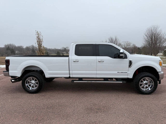 2017 Ford F-350 Super Duty XLT's photo