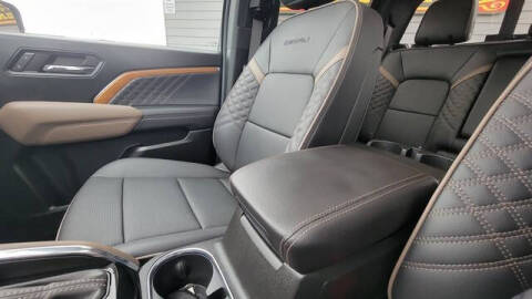 2024 GMC Canyon Denali