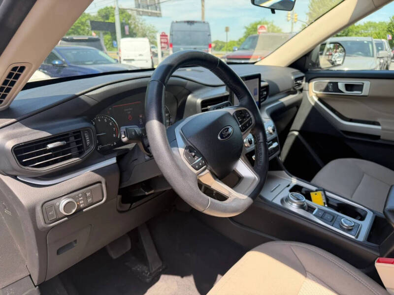 2022 Ford Explorer XLT