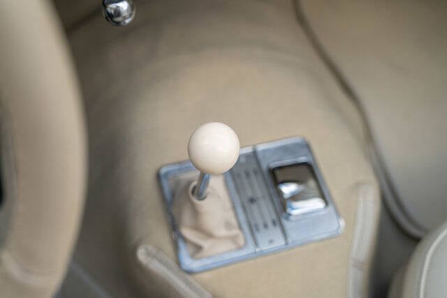 1957 Chevrolet Corvette 19