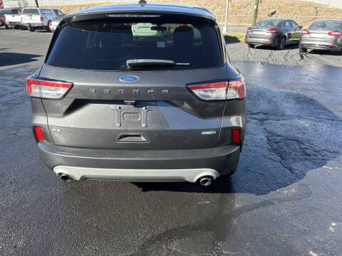 2020 Ford Escape SE