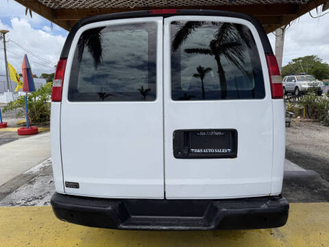 2017 Chevrolet Express 2500