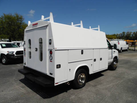 2015 Ford E-350