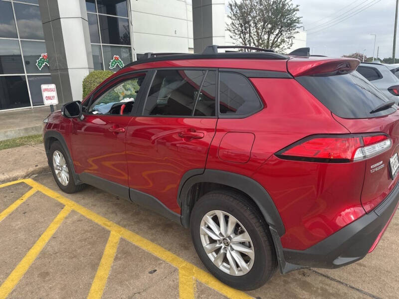 2025 Toyota Corolla Cross LE