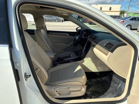 2018 Volkswagen Passat 2.0T SE