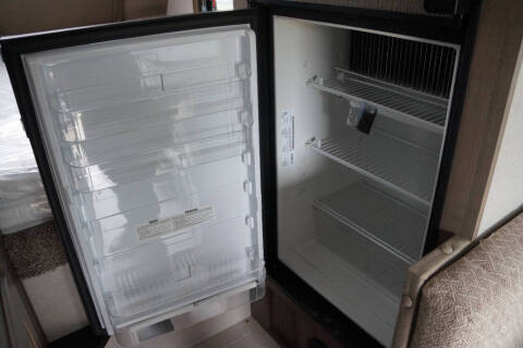 2025 Adventurer 86FB