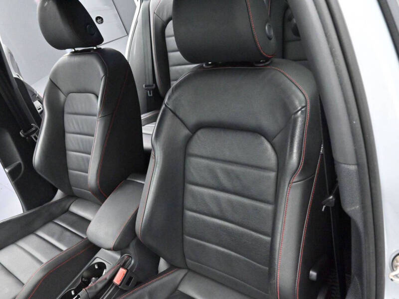 2021 Volkswagen Golf GTI Autobahn