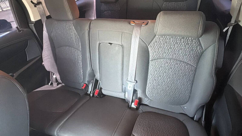 2014 GMC Acadia SLE-1