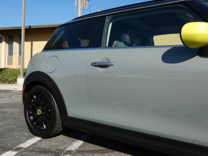 2022 MINI Hardtop 2 Door Cooper SE