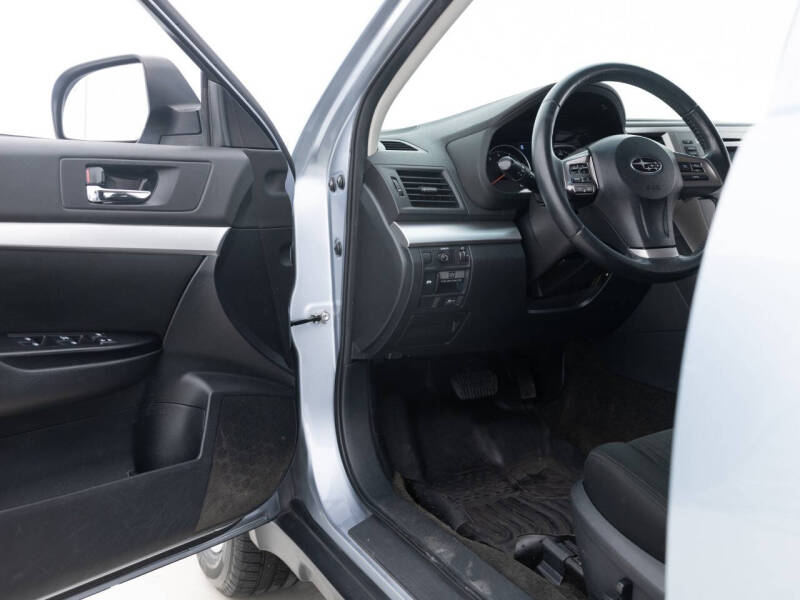 2014 Subaru Outback 2.5i Premium