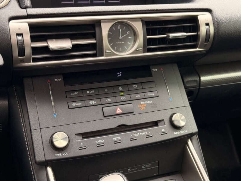 2015 Lexus IS 250