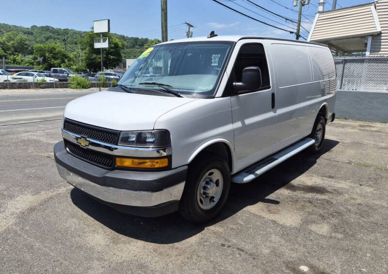 2023 Chevrolet Express 2500
