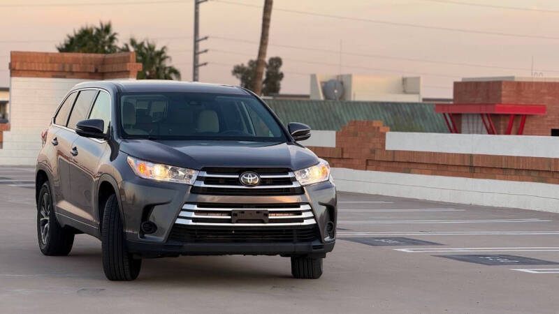 2018 Toyota Highlander LE