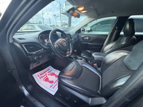 2019 Jeep Cherokee Altitude