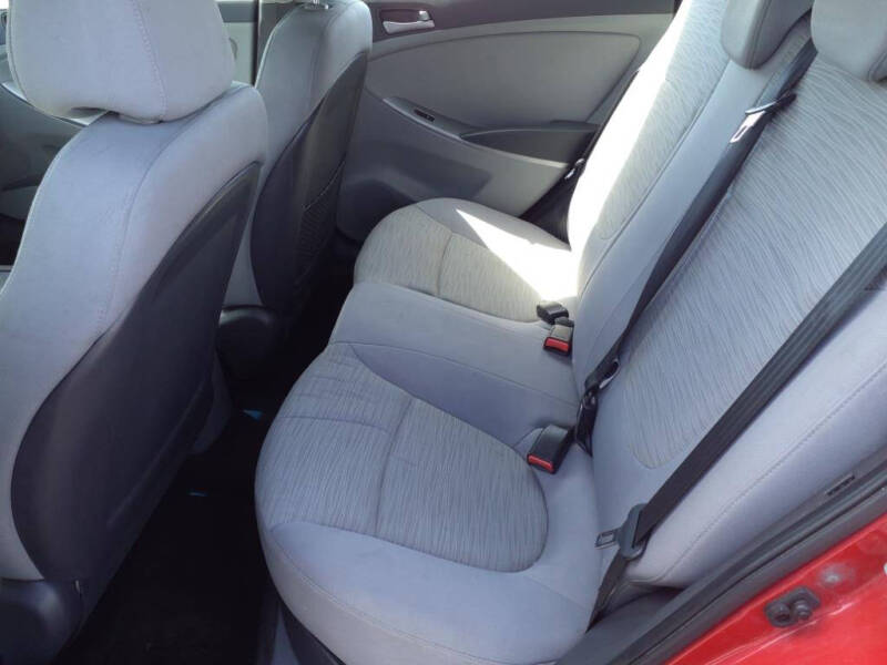 2017 Hyundai Accent SE