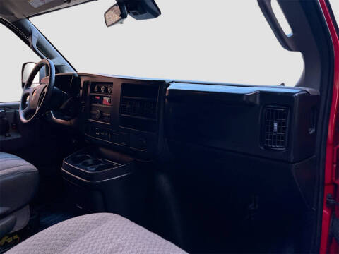 2024 Chevrolet Express 2500