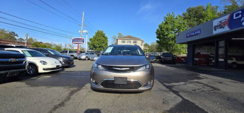 2017 Chrysler Pacifica Touring-L Plus