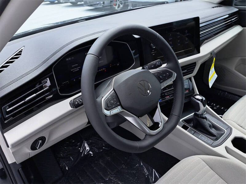 2025 Volkswagen Jetta S