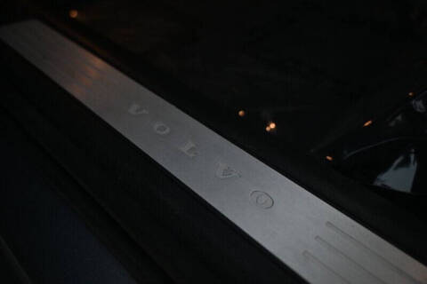 2020 Volvo XC60 T5 Momentum