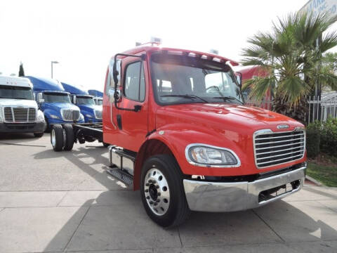 2020 Freightliner M2 106