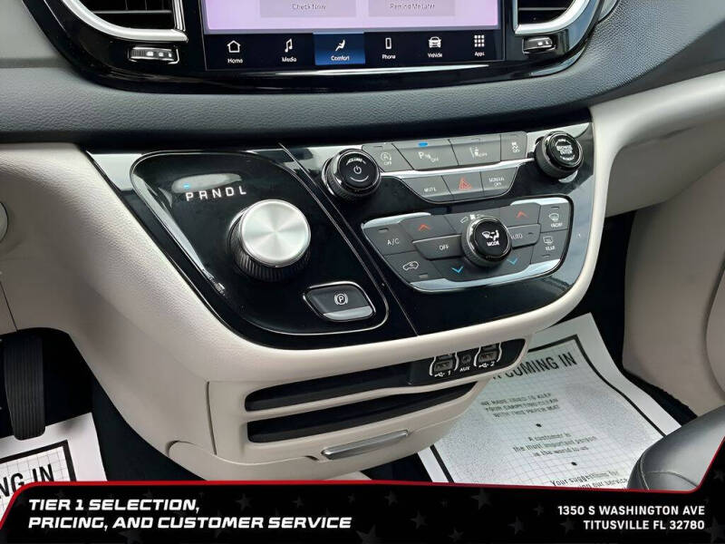 2023 Chrysler Pacifica Touring L