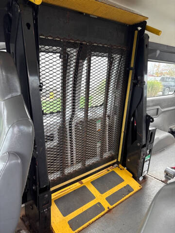 2013 Ford E-Series E-350 SD