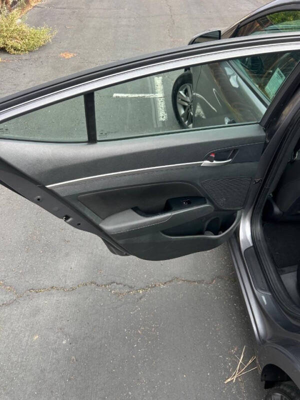 2020 Hyundai Elantra SEL