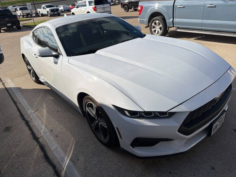 2024 Ford Mustang EcoBoost