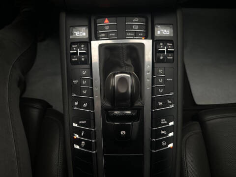 2015 Porsche Macan Turbo