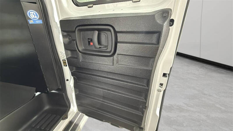 2024 Chevrolet Express 2500