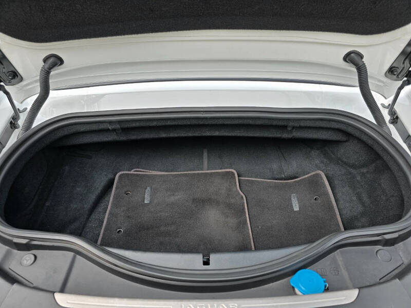 2016 Jaguar F-TYPE R