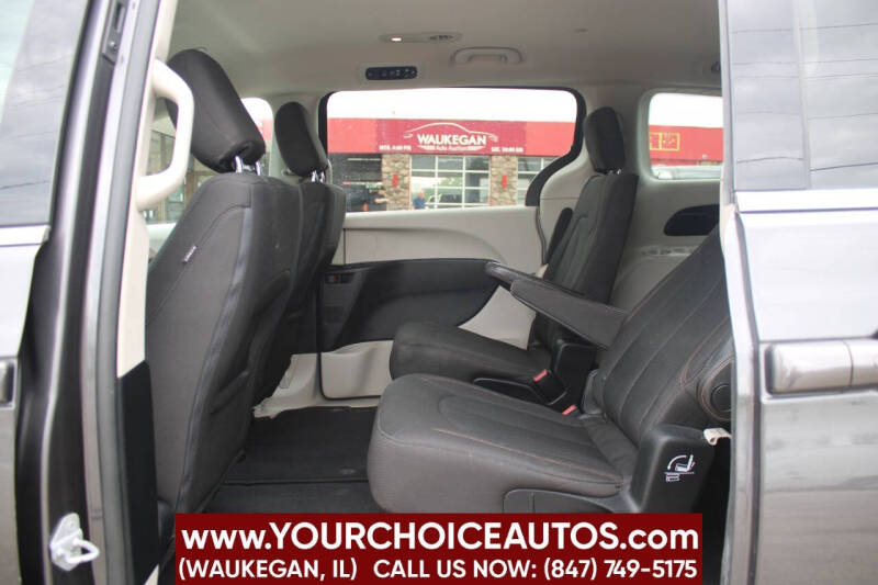 2017 Chrysler Pacifica LX