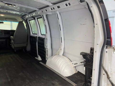 2017 Chevrolet Express 2500