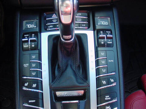 2016 Porsche Macan Turbo