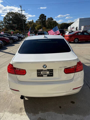 2014 BMW 3 Series 320i