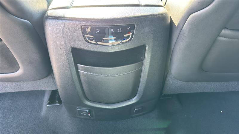 2016 Cadillac Escalade Luxury Collection