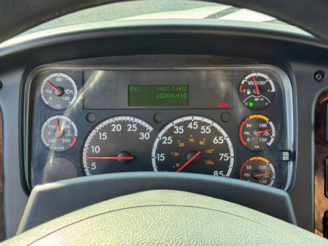 2017 Freightliner M2 106