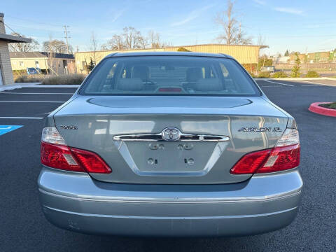 2003 Toyota Avalon XL