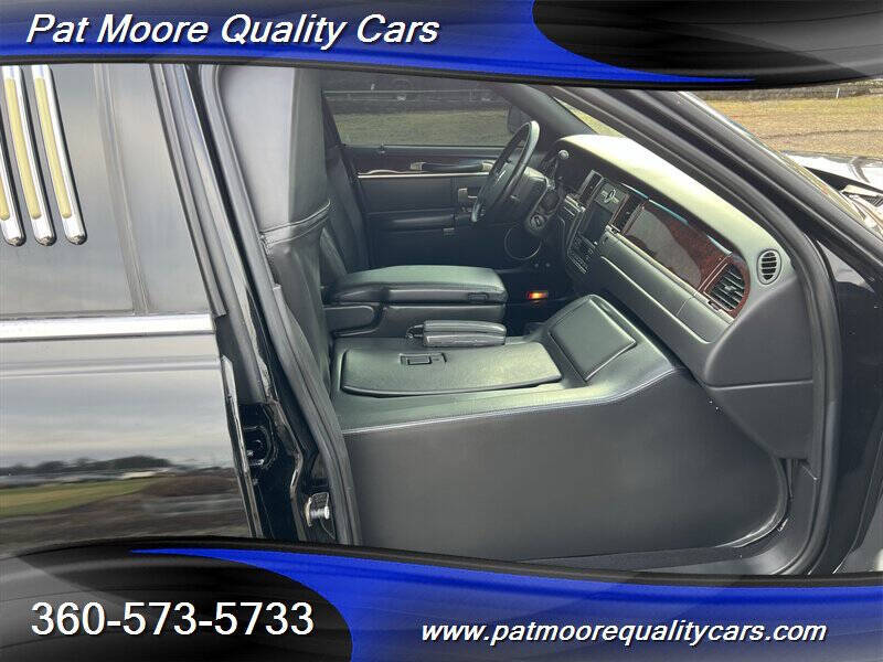 2006 Lincoln Town Car Executive