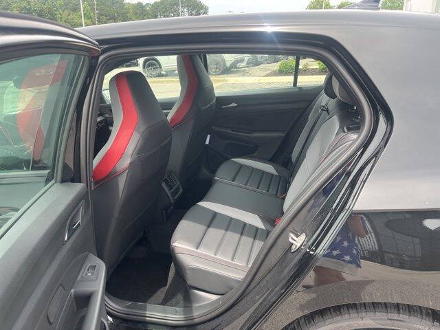 2025 Volkswagen Golf GTI SE