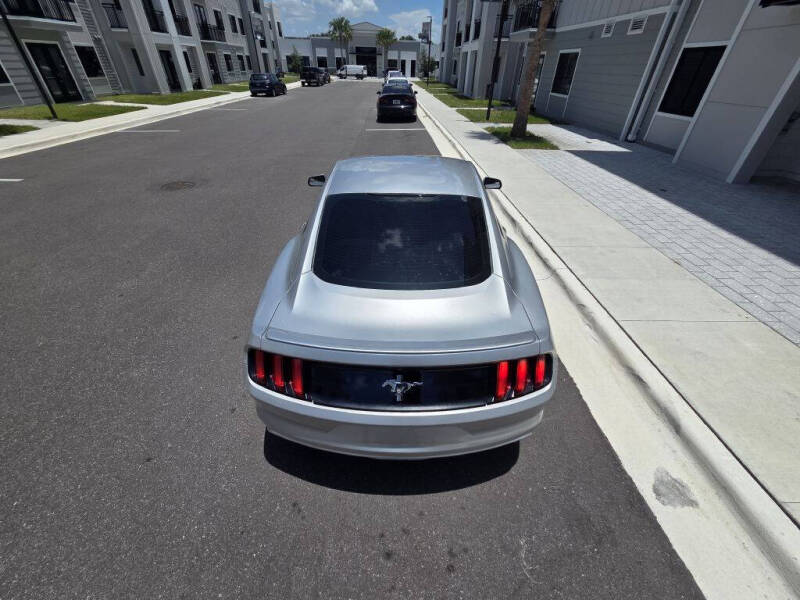 2016 Ford Mustang V6