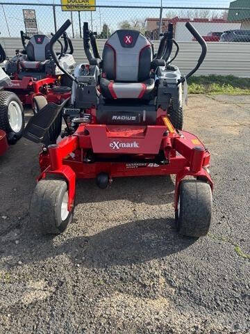 2026 Exmark RADIUS E-SERIES